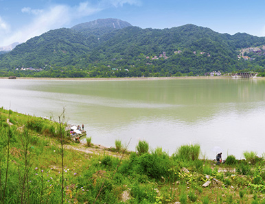 岷江紫坪鋪水利樞紐工程